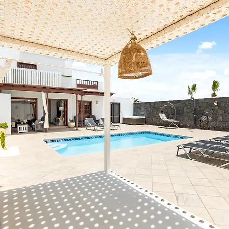 Maday Vila Playa Blanca (Lanzarote)